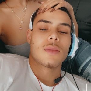 Meet your Posher, Malcolm